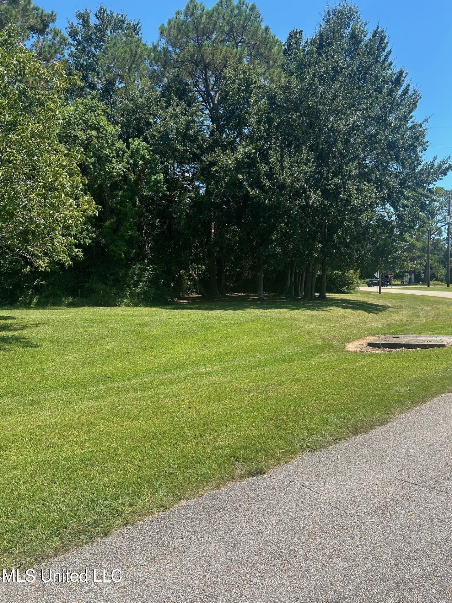 Image 2: Seymour Ave