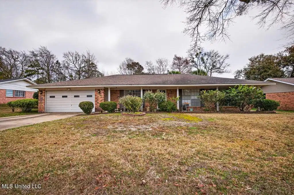 Image 1: Front of House