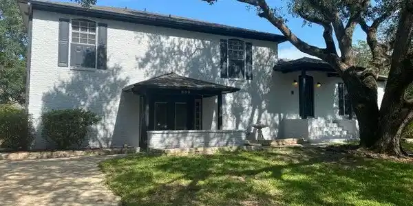 900 Sea Cove Street