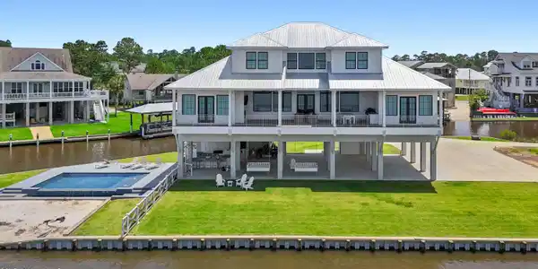 118 Palmwood Drive