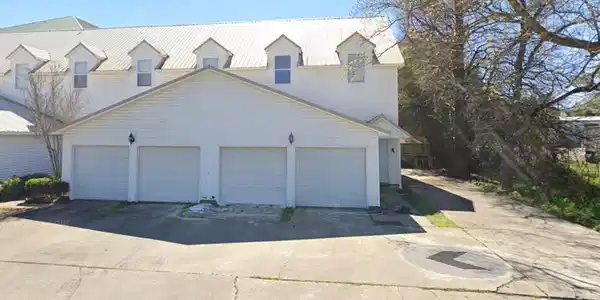 1805 Irish Hill Drive