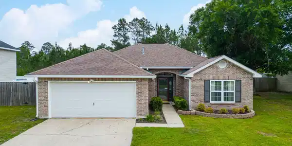 42 Lakeview Drive