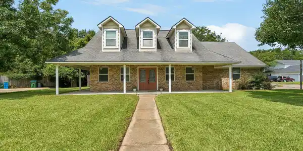 1503 Roswell Street