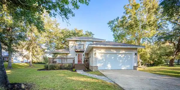 3025 Magnolia Lane
