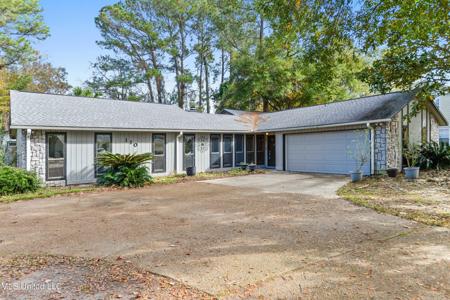 110 Reynolds Circle