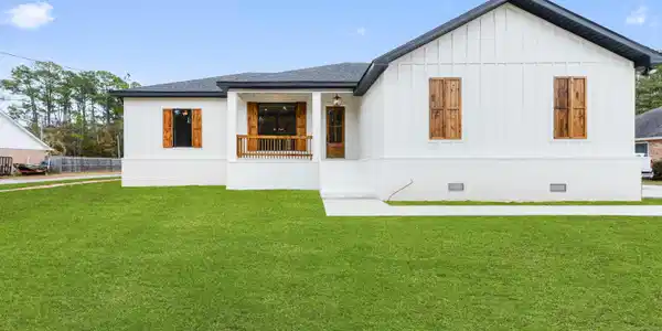1928 Beachview Drive