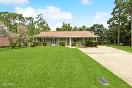 557 Royal Oak Drive