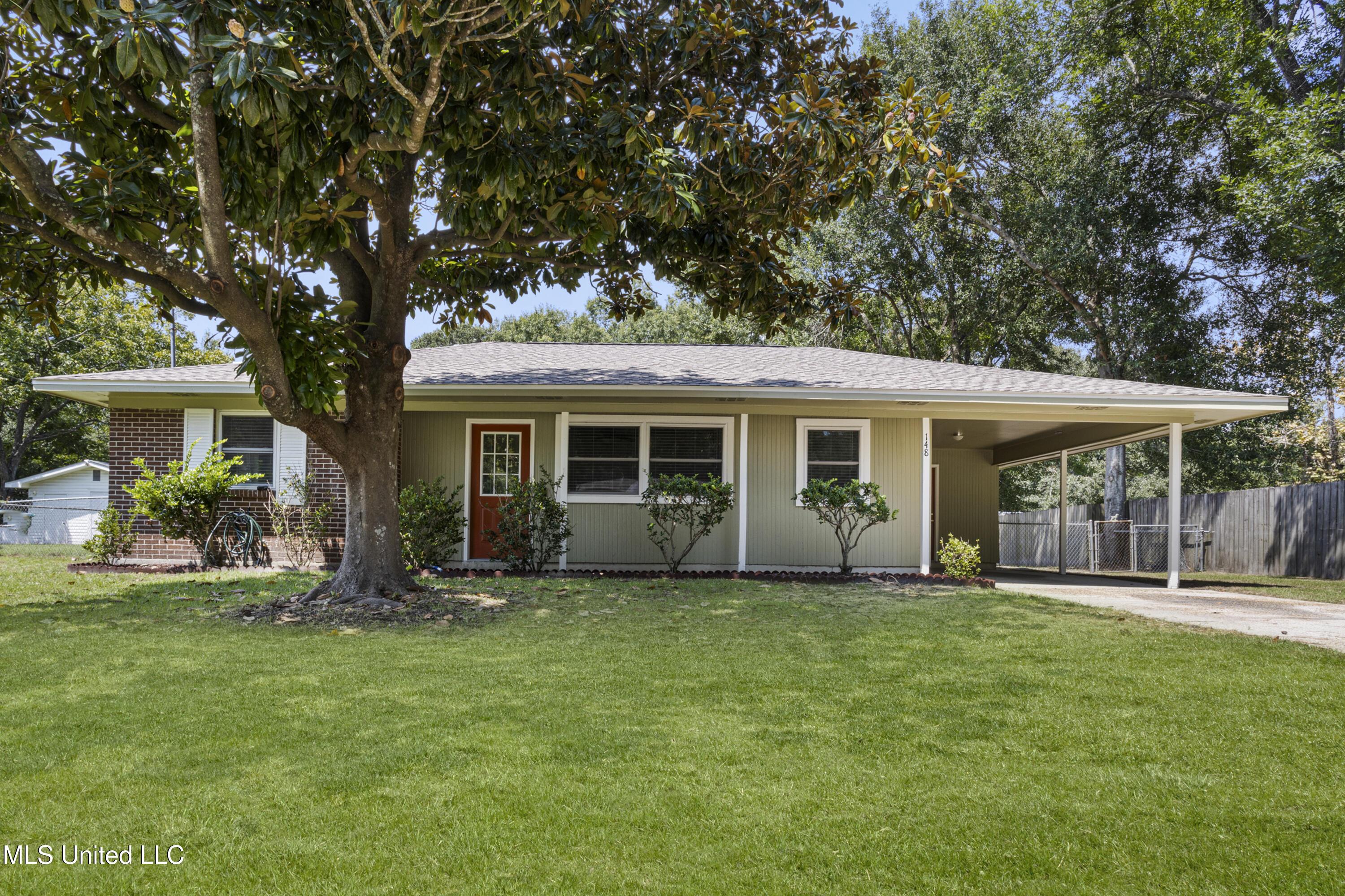 Image 1: Front of house