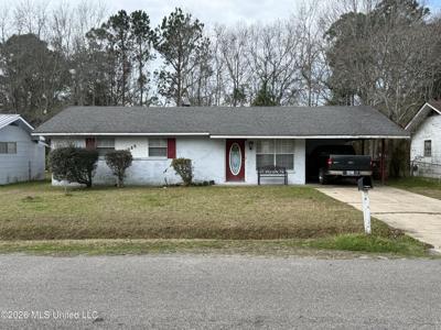 325 Lawler Avenue