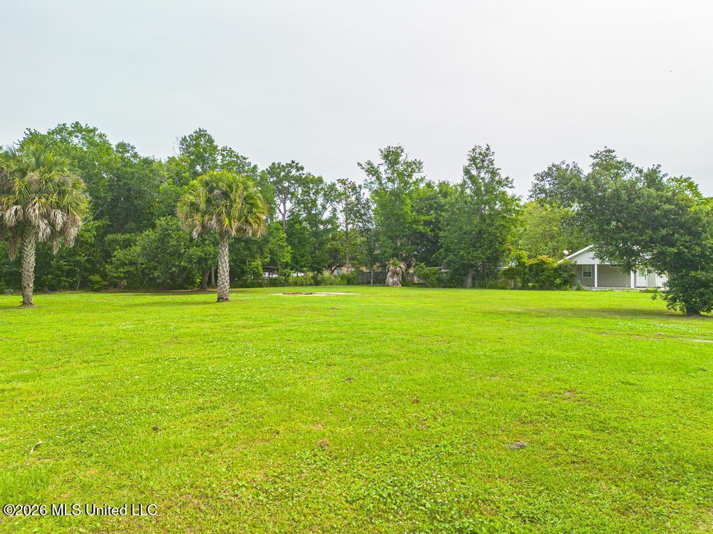 Image 2: 1020 Shipp St