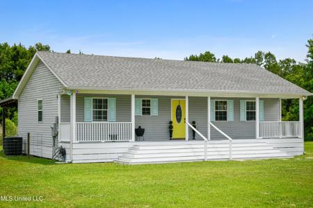 136 Waveland Avenue