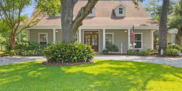 112 Bienville Drive
