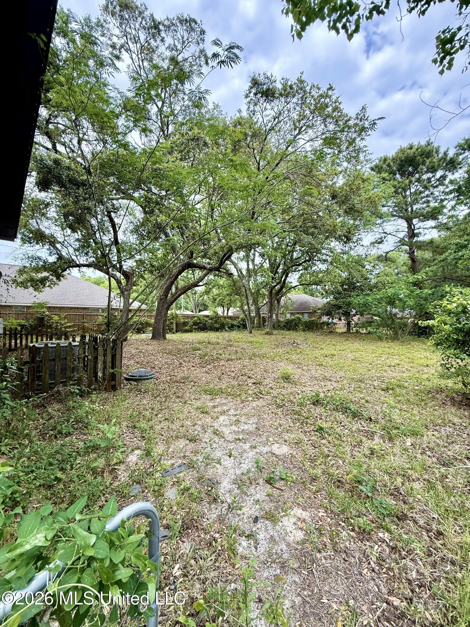 Image 2: 8824 Mermaid Ave Backyard