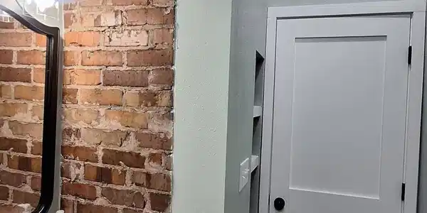 Image 2: Image 02