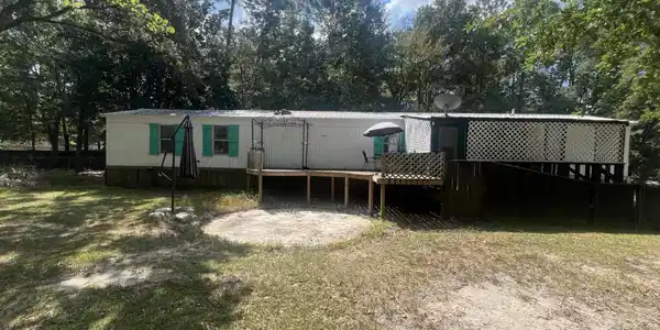 8821 Elm Avenue
