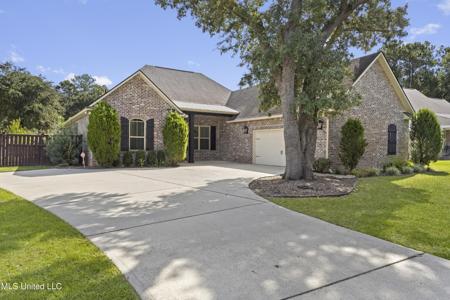 106 W Park Drive