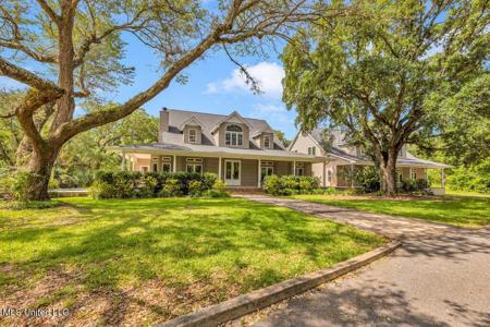 24071 Cuevas Delisle (A/B) Road