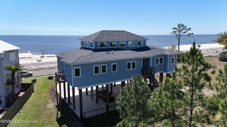 790 W Beach Boulevard