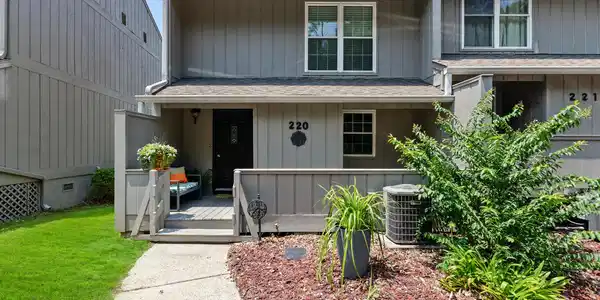 220 Highpoint Drive