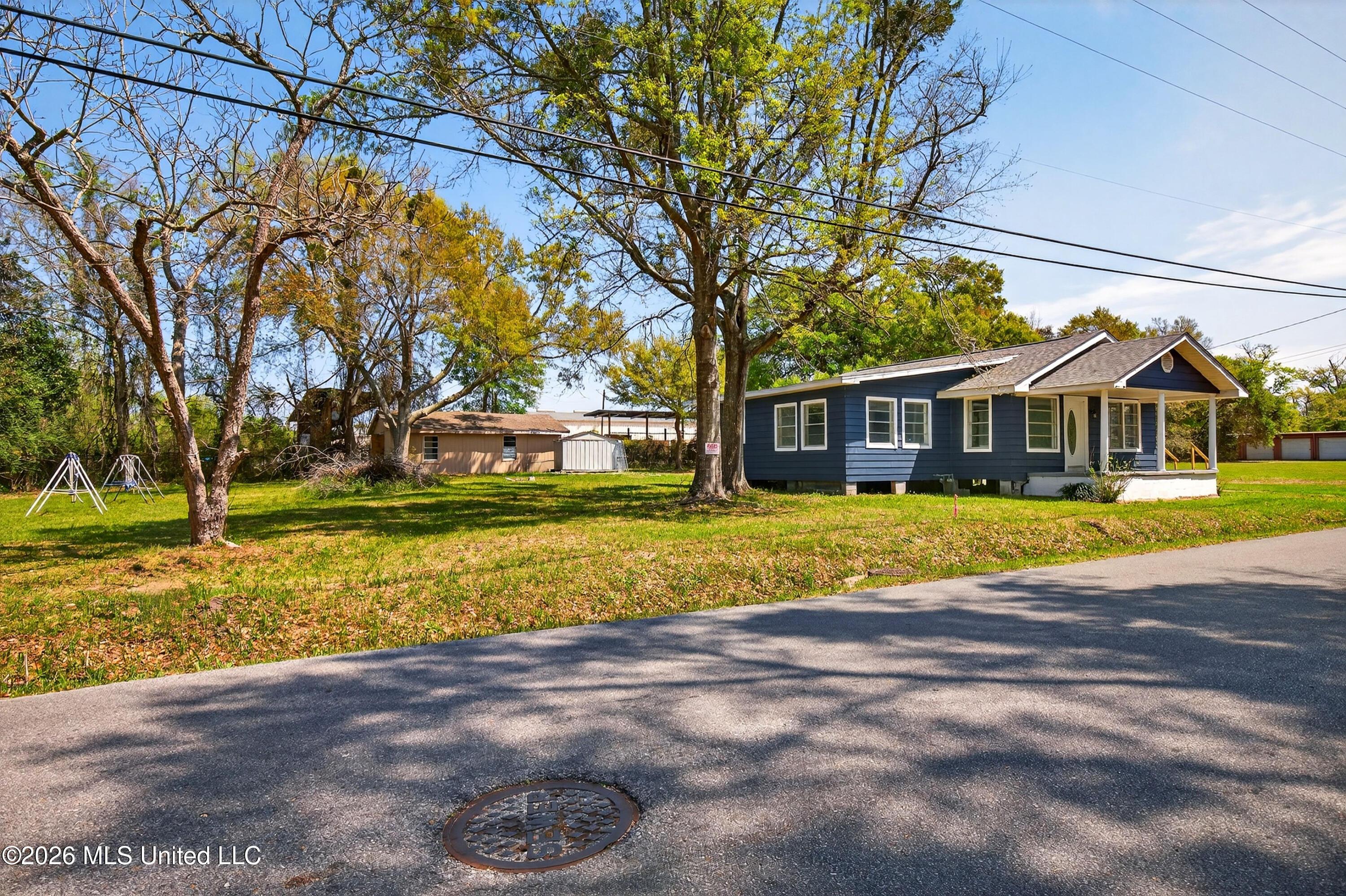Image 3: 612NWrightAve-3