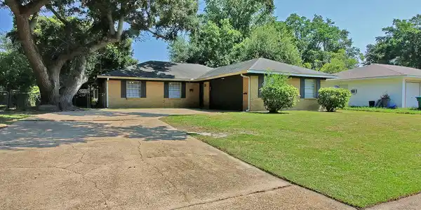 5 Lafayette Place