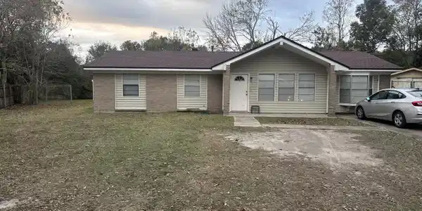 5013 Cambridge Drive