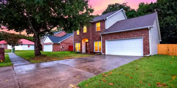 874 Ellington Drive