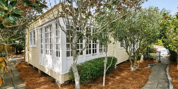 121 Seal Avenue