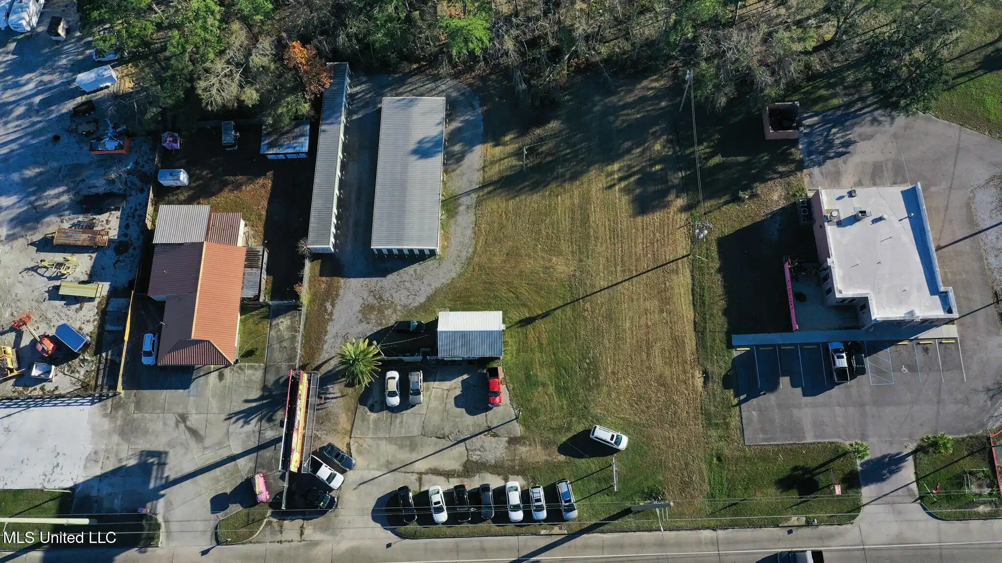 Image 1: 623 HWY 90-1