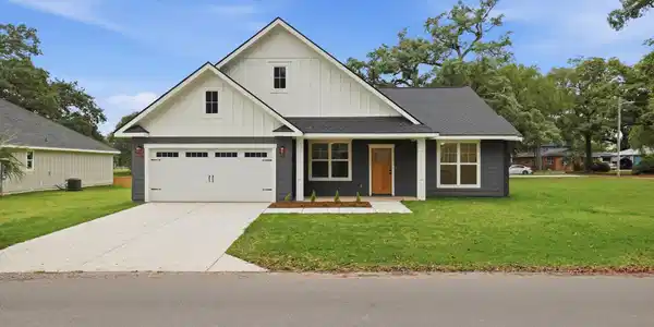 133 Iberville Drive