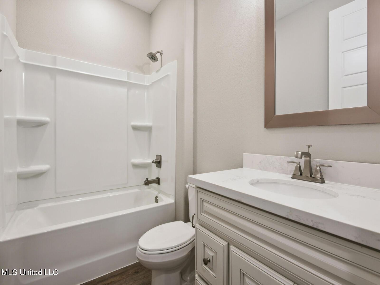Image 2: Brooks_A203_Bath2