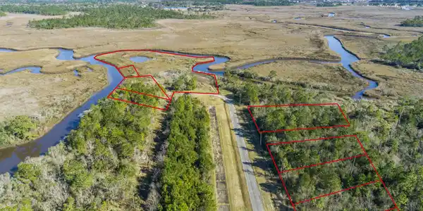 7002 Turkey Bayou Road
