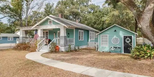 970 Division Street