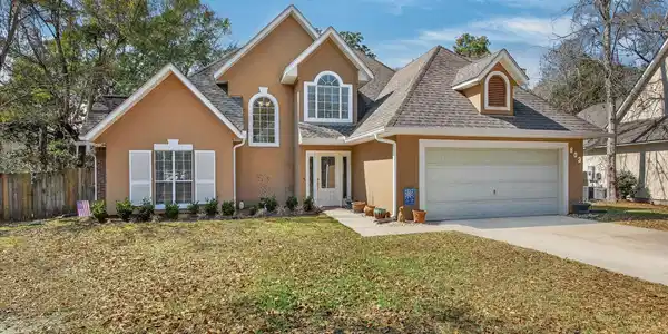 803 Woodglen Drive