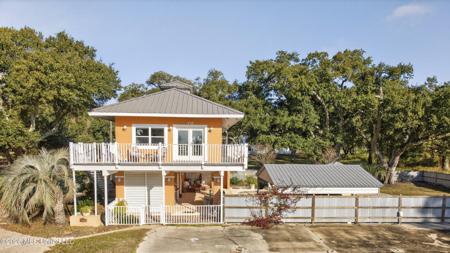 470 W Beach Boulevard
