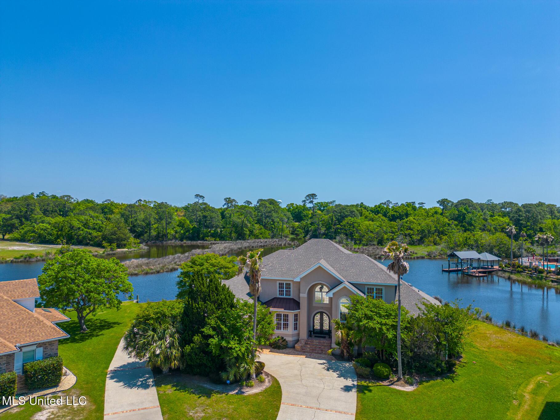 Image 2: Claudette-3