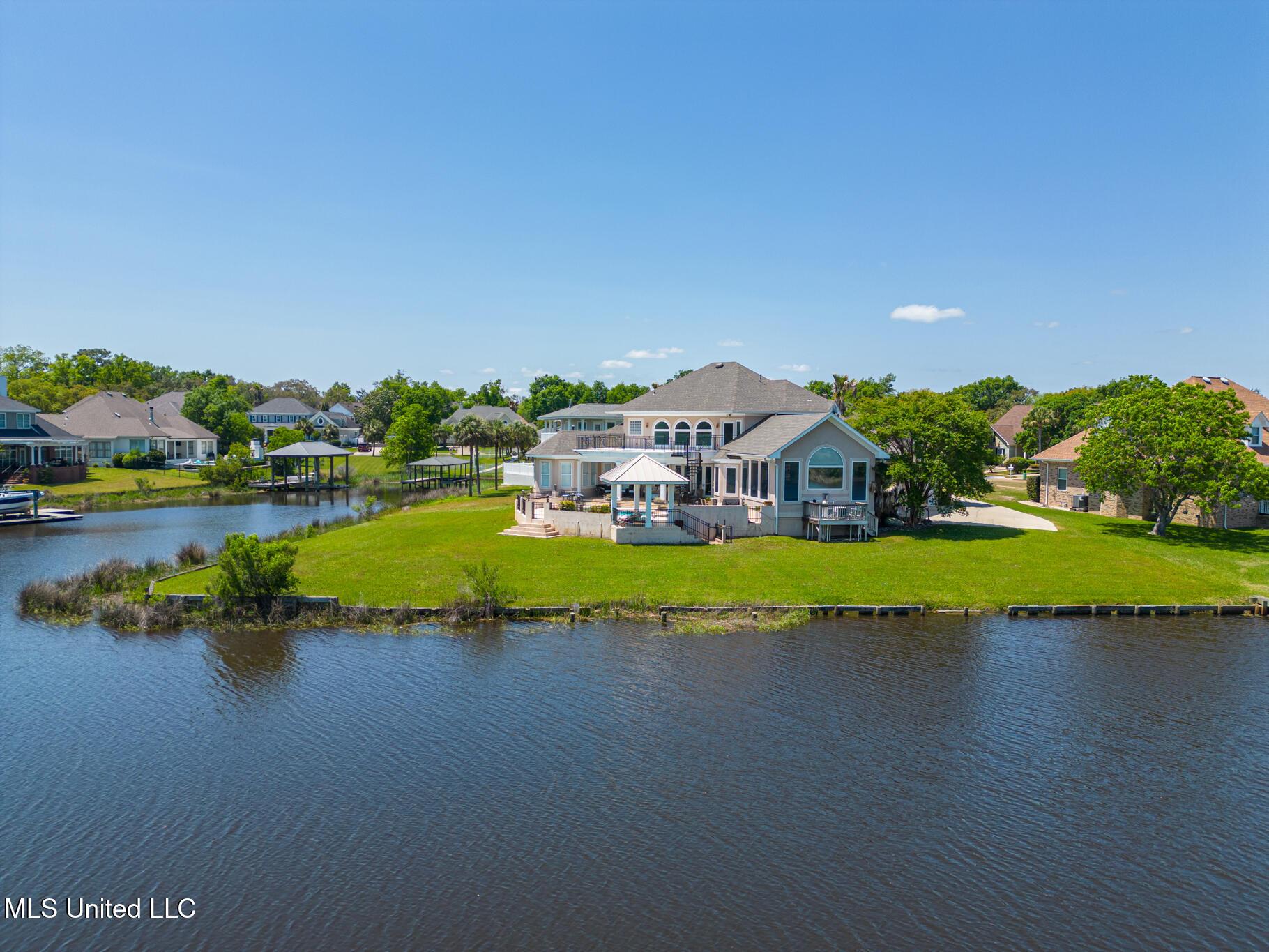 Image 3: Claudette-10