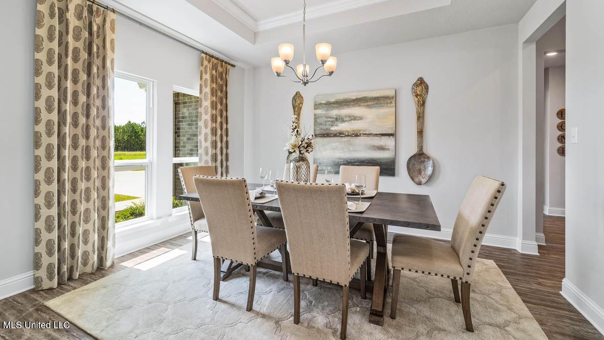 Image 3: Formal Dining
