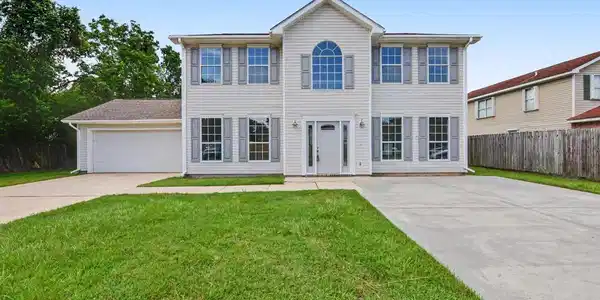 8218 Groveland Road