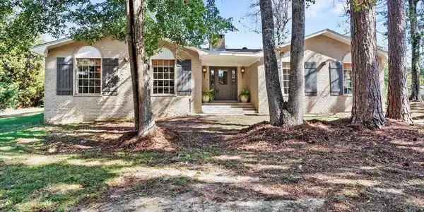 13737 Puerto Drive