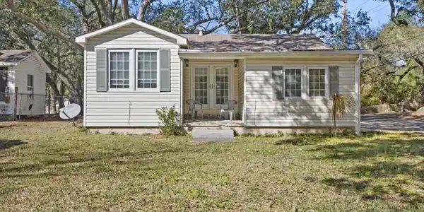 255 Lynwood Drive