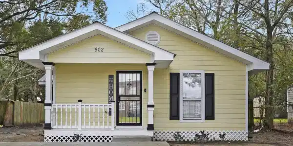 802 Dupont Avenue