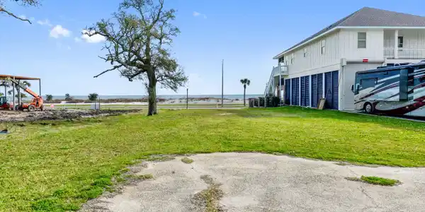 1612 Cayman Cove