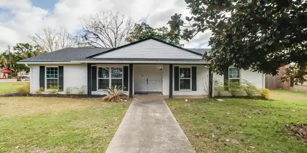 114 Driftwood Drive