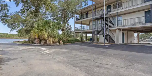 3230 Cumberland Road