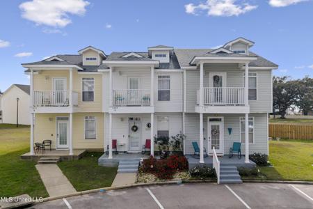 1205 Century Oaks Drive