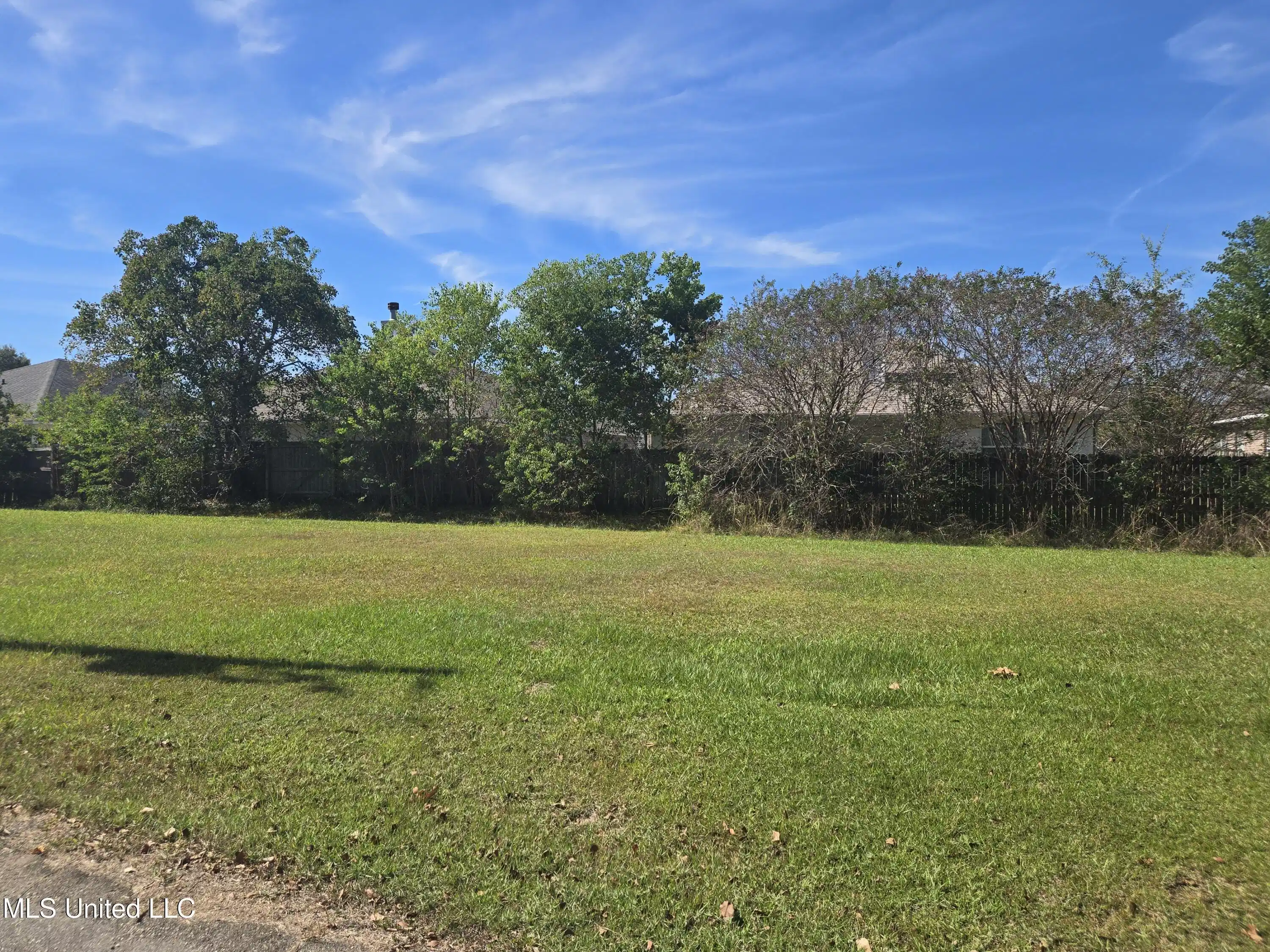 Image 1: Land