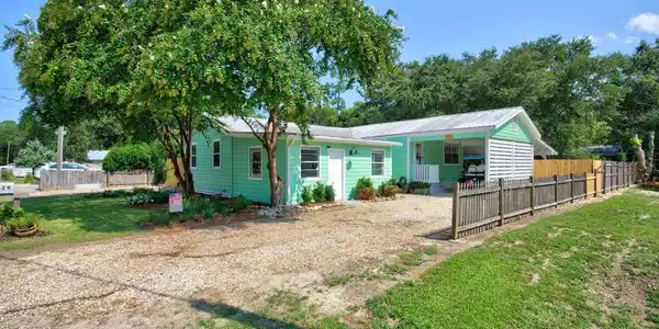 Image 3: 928LongoSt.-8