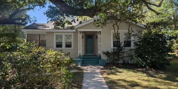 446 Ballentine Street