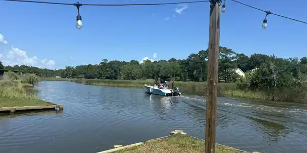 Image 4: Deep waterfront - ~300'